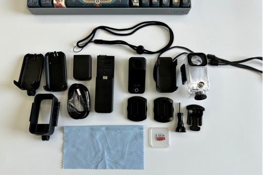 a variety of accessories of C300